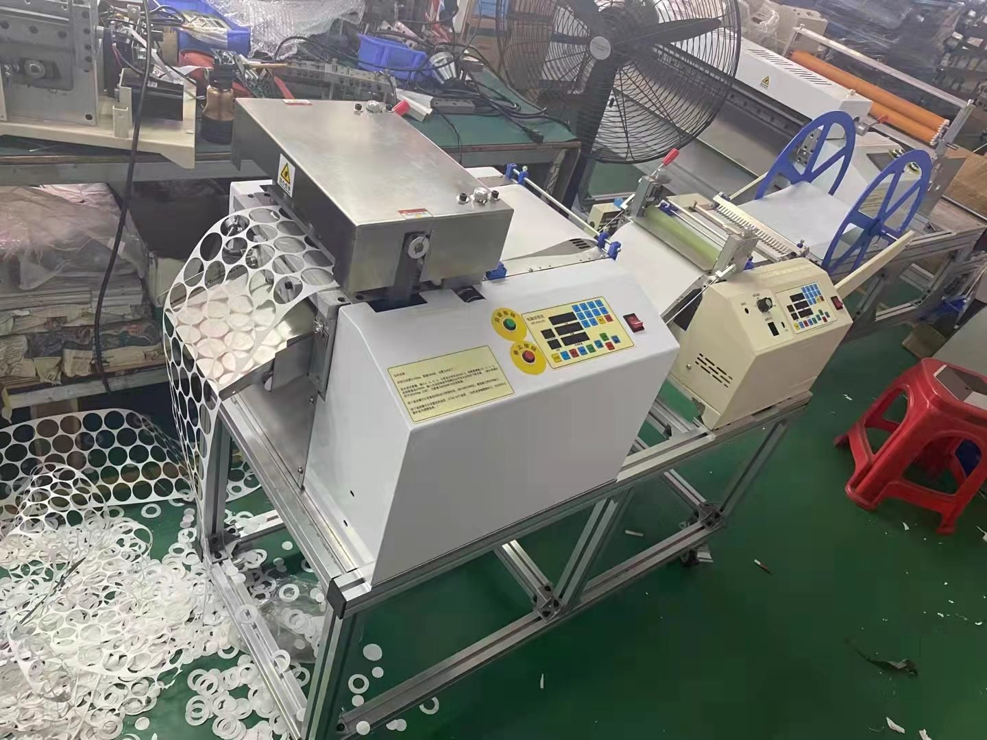 PTFE cutting challenges, Frayed and warped PTFE gasket material